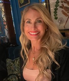 Francesca  Topolski SK