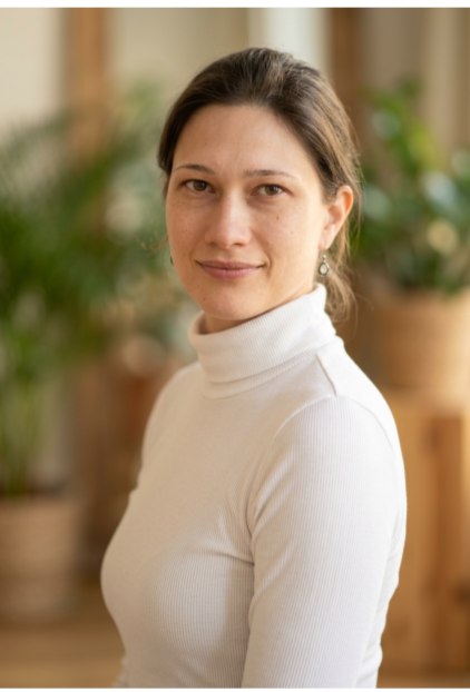 Essie Bourke - Profile Photo
